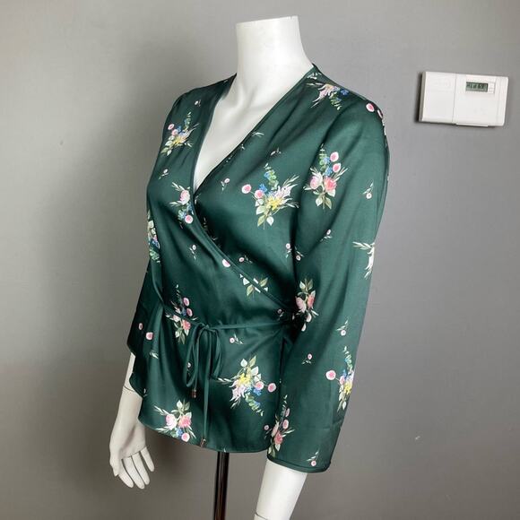 Ted Baker wrap top women's size 4 v-neck floral green feminine forest fairy NWT - Picture 2 of 11